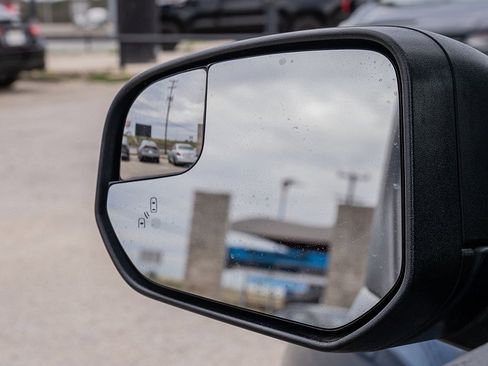 Used 2022 Ford Transit Connect XLT image 36