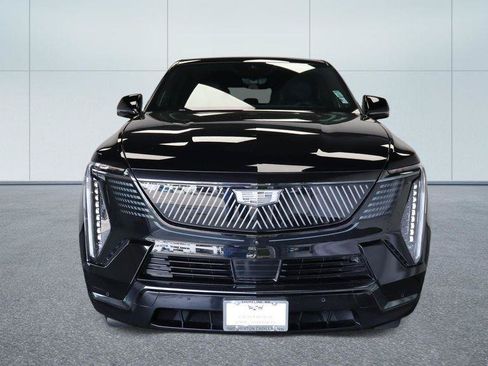 Certified 2025 Cadillac Escalade IQ Sport 2 w/ LPO, ONYX Package AWD/4WD image 11