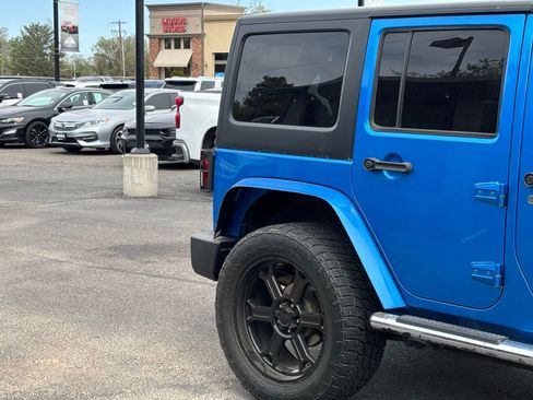 Used 2016 Jeep Wrangler Unlimited Sahara w/ Mopar Chrome Edition Group AWD/4WD image 2