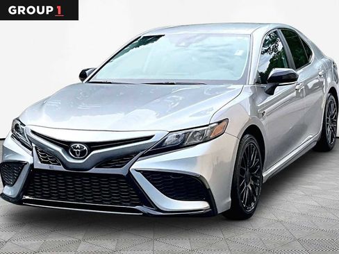 Certified 2023 Toyota Camry SE FWD image 1