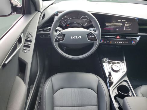 New 2026 Kia Niro Wind FWD image 9