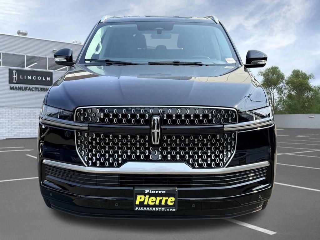 New 2027 Lincoln Navigator Premiere AWD/4WD image 5