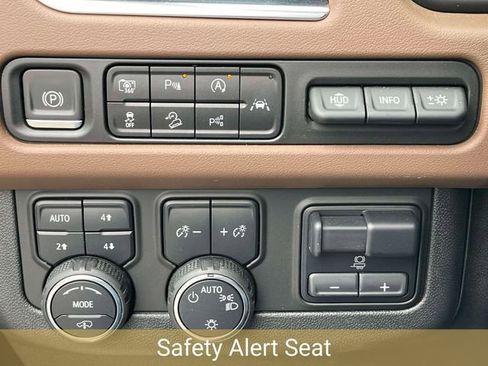 Certified 2024 Chevrolet Tahoe High Country w/ Advanced Technology Package image 42