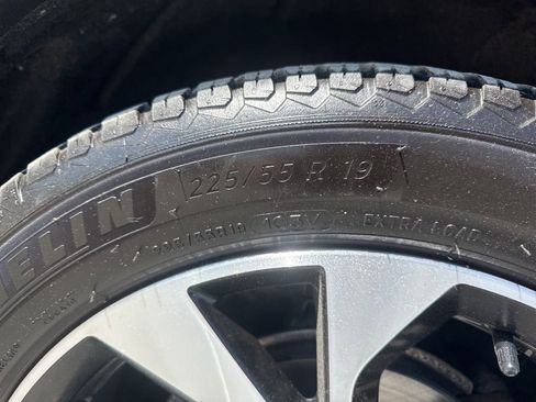 Used 2022 Ford Mustang Mach-E Premium AWD/4WD image 31