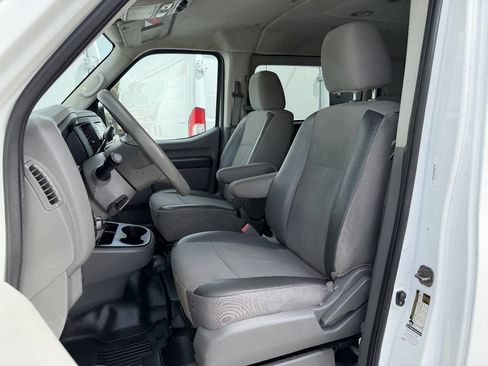 Used 2018 Nissan NV 3500 S RWD image 26