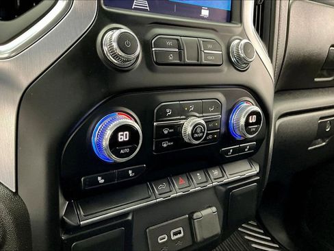 Used 2022 GMC Sierra 1500 Elevation image 32
