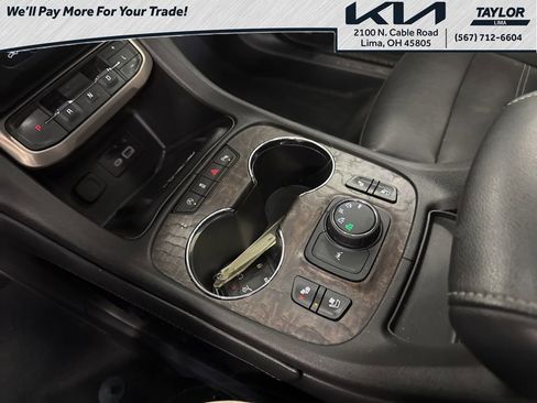 Used 2022 GMC Acadia Denali w/ Denali Ultimate Package image 21