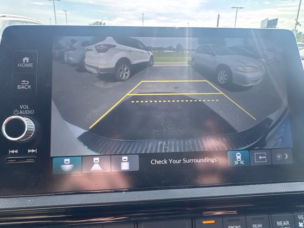 Used 2025 Honda Odyssey Touring image 42