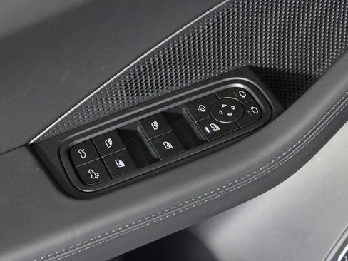 Used 2025 Porsche Macan Turbo Electric image 16