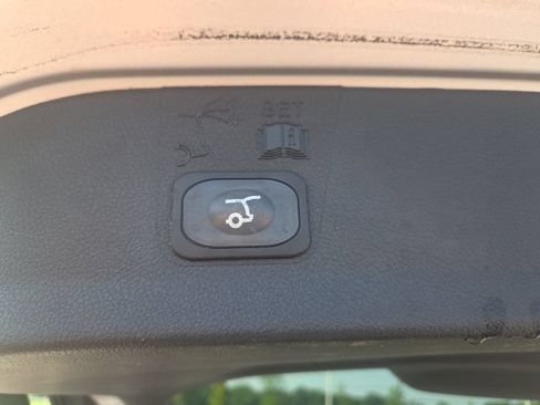 Used 2016 Ford Escape Titanium w/ Equipment Group 301A FWD image 14