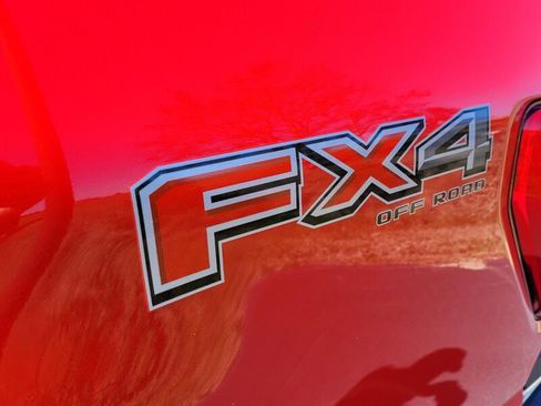 Used 2022 Ford F150 Lariat w/ Equipment Group 502A High image 8