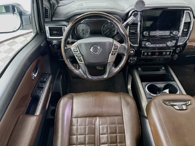 Used 2021 Nissan Titan Platinum Reserve w/ Moonroof Package AWD/4WD image 23