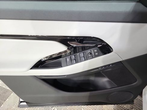 New 2026 Land Rover Range Rover Evoque S image 14