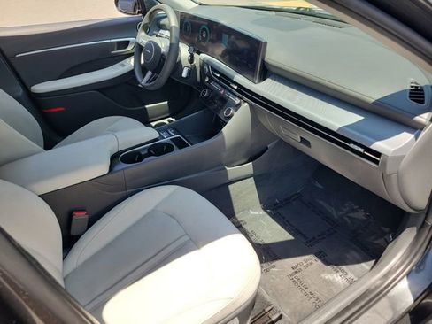Used 2025 Hyundai Sonata SEL FWD image 22