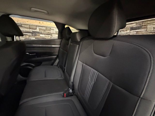 Certified 2023 Hyundai Tucson SEL AWD/4WD image 32