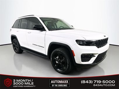 Used 2023 Jeep Grand Cherokee Limited w/ Black Appearance Package