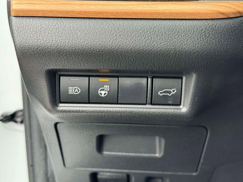 Used 2025 Toyota Grand Highlander XLE image 19