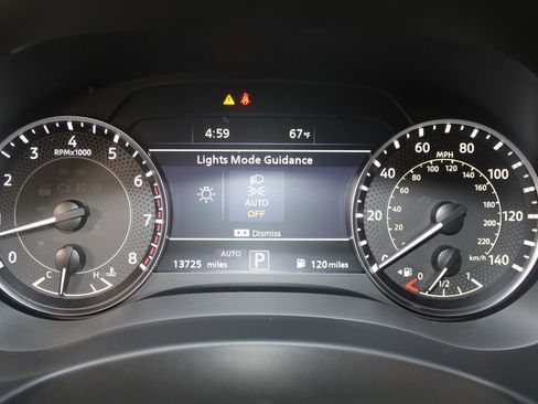 Used 2024 Nissan Armada Platinum w/ Captain's Chairs Package image 37