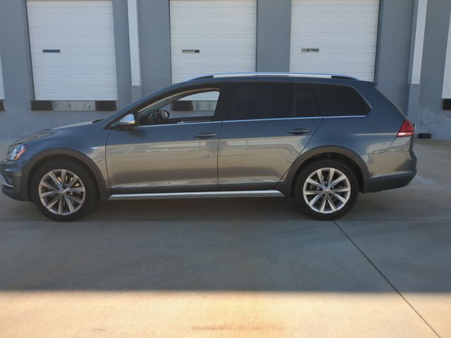 Used 2017 Volkswagen Golf Alltrack AWD/4WD image 8