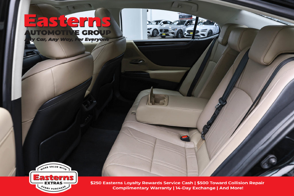 Used 2020 Lexus ES 350 w/ Accessory Package FWD image 25