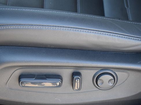 Used 2025 Honda CR-V EX-L image 22