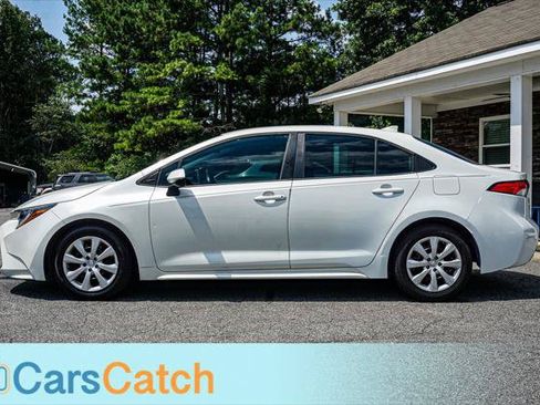 Used 2020 Toyota Corolla LE FWD image 8