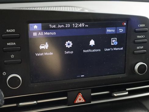 Used 2022 Hyundai Elantra Blue FWD image 29