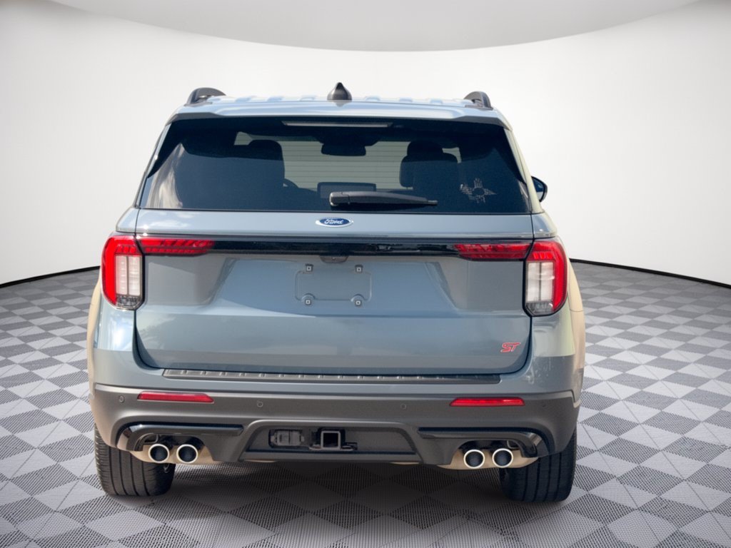 Used 2025 Ford Explorer ST AWD/4WD image 11