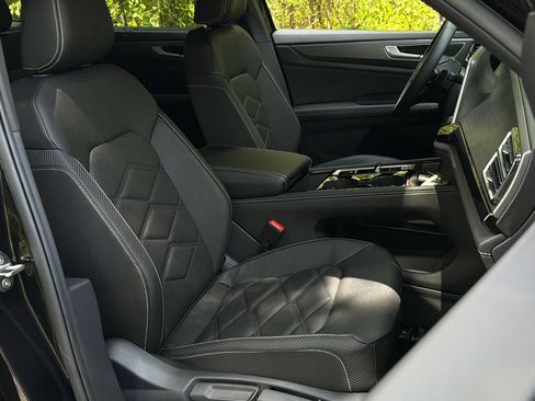 New 2026 Volkswagen Atlas Cross Sport SE AWD/4WD image 9