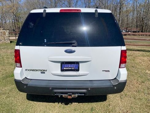 Used 2006 Ford Expedition XLT RWD image 11