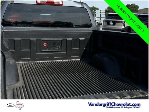 Used 2017 GMC Canyon SLE RWD image 24
