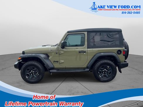 Used 2025 Jeep Wrangler Sport AWD/4WD image 5