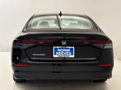 Certified 2025 Honda Accord SE image 8