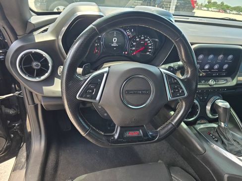 Used 2019 Chevrolet Camaro SS RWD image 18