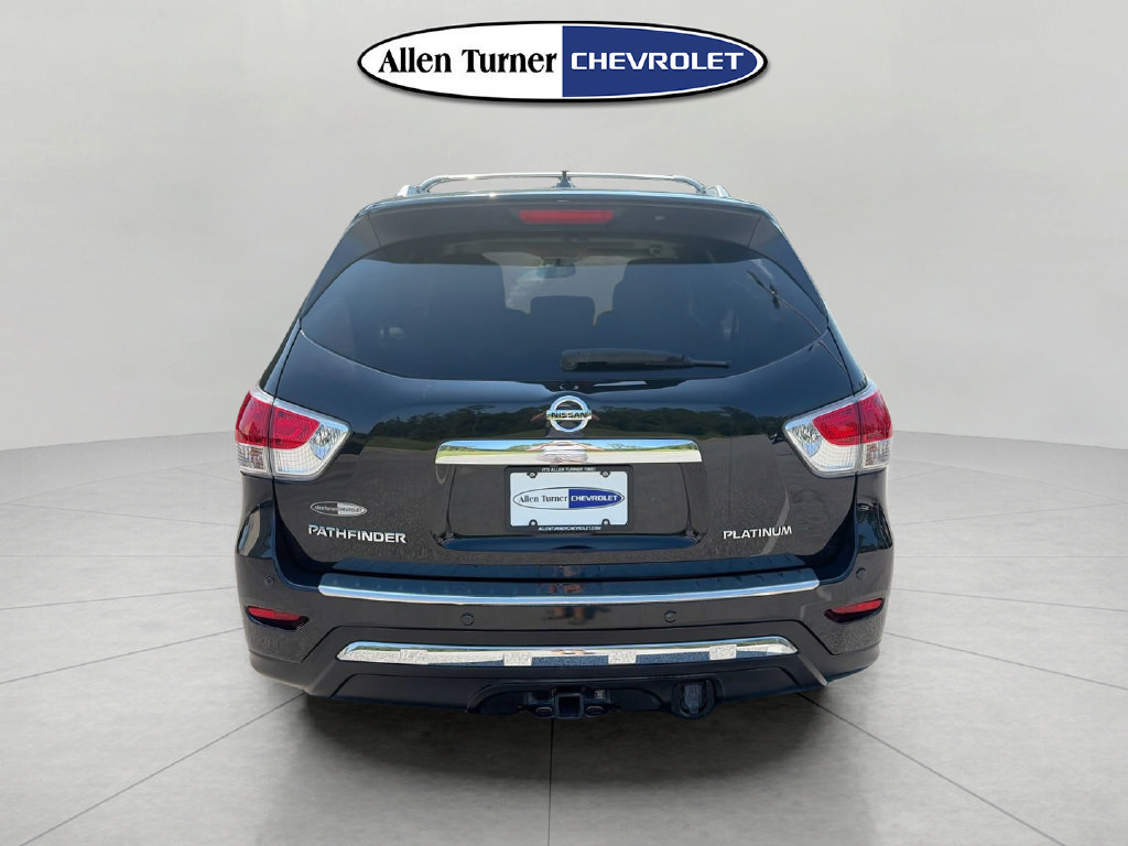 Used 2015 Nissan Pathfinder Platinum w/ Cargo Package FWD image 5