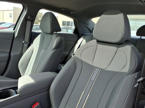 New 2026 Hyundai Elantra SEL Sport Premium FWD image 15