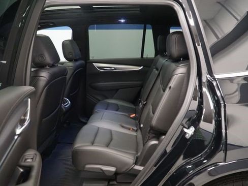 Certified 2024 Cadillac XT6 Luxury AWD/4WD image 24