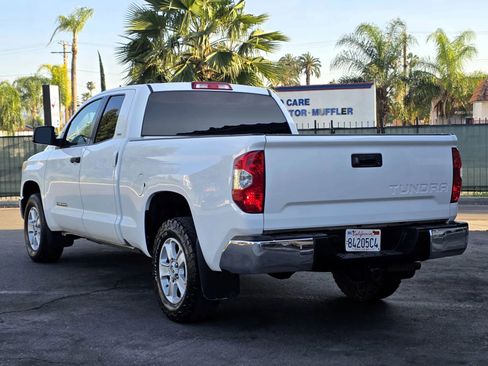 Used 2017 Toyota Tundra SR5 image 3