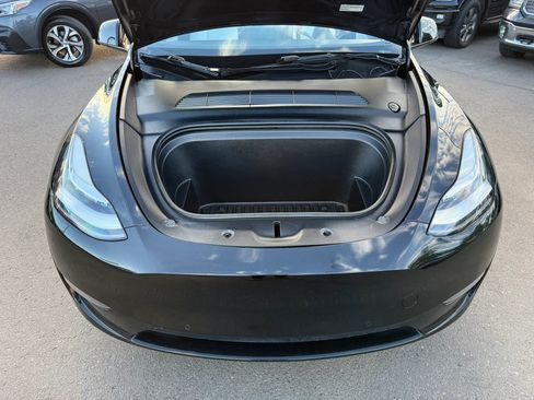 Used 2022 Tesla Model Y Long Range AWD/4WD image 37