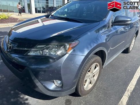 Used 2014 Toyota RAV4 XLE FWD image 2