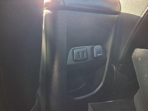 Used 2016 GMC Canyon SLT w/ Driver Alert Package image 24