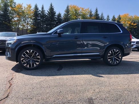 New 2026 Volvo XC90 B6 Plus w/ Protection Package Premier image 7