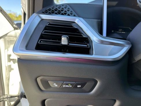 New 2026 BMW X5 xDrive40i w/ M Sport Package image 36