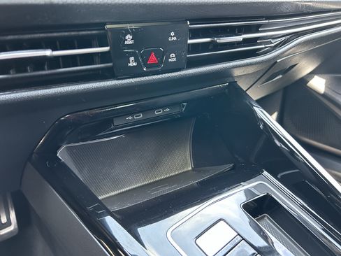 Certified 2024 Volkswagen GTI SE FWD image 23