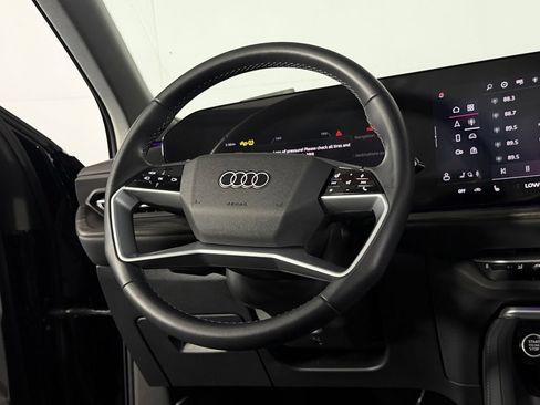 Used 2025 Audi Q5 Premium w/ Convenience Package AWD/4WD image 15