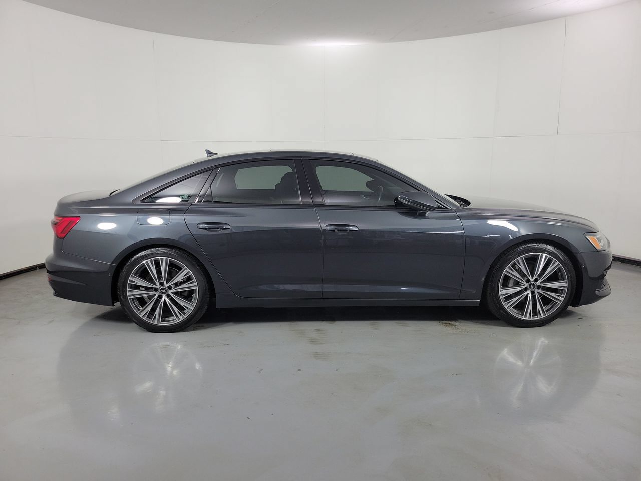 Used 2023 Audi A6 Premium Plus w/ Premium Plus Package AWD/4WD image 9