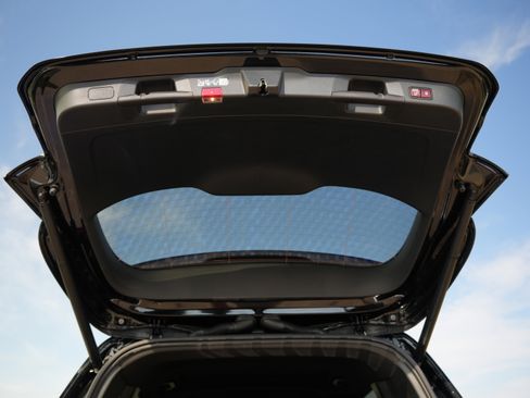 New 2026 Mercedes-Benz GLB 250 4MATIC image 17