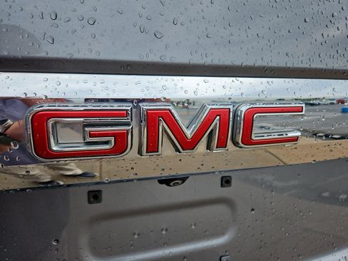 Used 2021 GMC Yukon SLT w/ SLT Premium Package RWD image 28