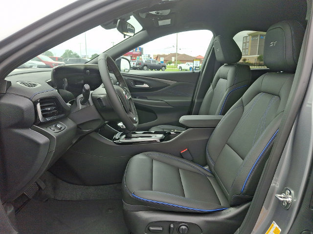New 2026 Buick Envista Sport Touring w/ Convenience I Package FWD image 9