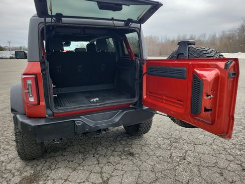Used 2024 Ford Bronco Outer Banks w/ Sasquatch Package AWD/4WD image 17